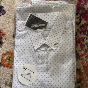 White and Blue Patterned Androgynous Fox Button Up Short Sleeved XXXL